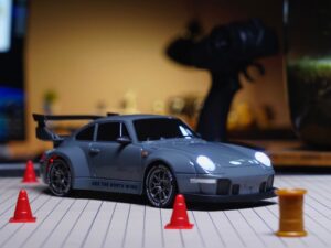 1:24 Scale 2.4GHz 20KM/H 4WD RC Drift Car with LED Lights