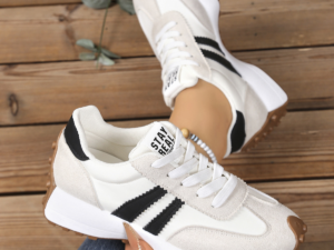 Cleo Sneakers
